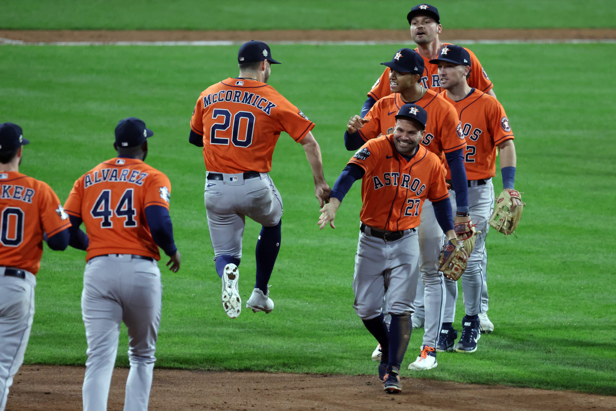 Astros on the Brink of World Series Title After Stunning ‘Play of the Year’ Catch in 9th Inning Saves Game