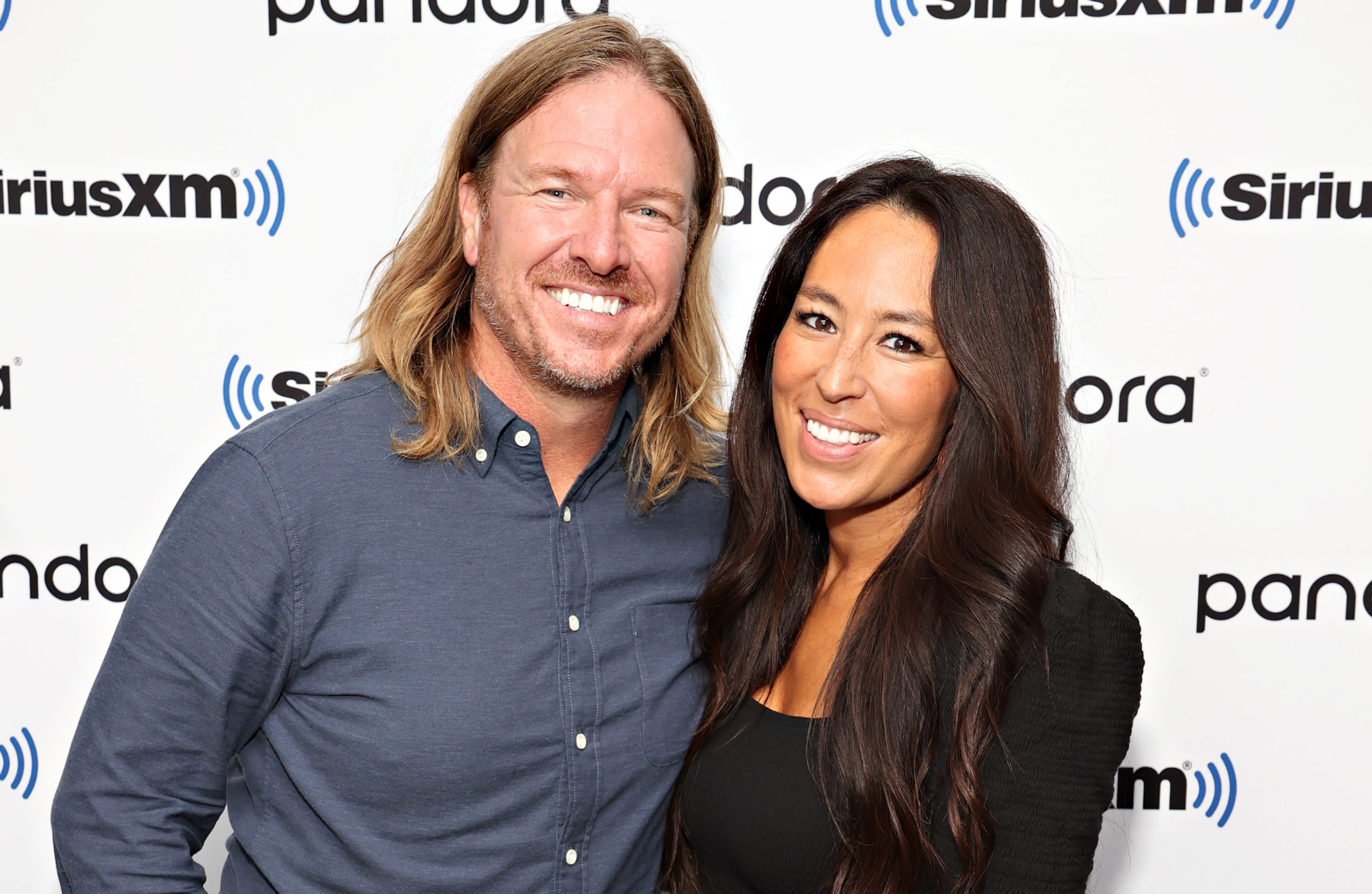 ‘Fixer Upper’ Stars Chip and Joanna Gaines Being Sued for Stunning Amount by Former Literary Agent: Report