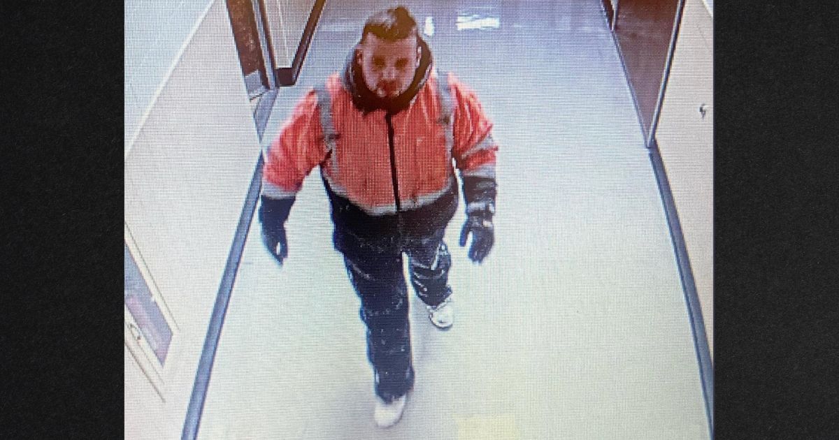 After spending a night stranded in a snowbound vehicle with two strangers, Jay Withey Jr. broke into a school and guided others to safety there.