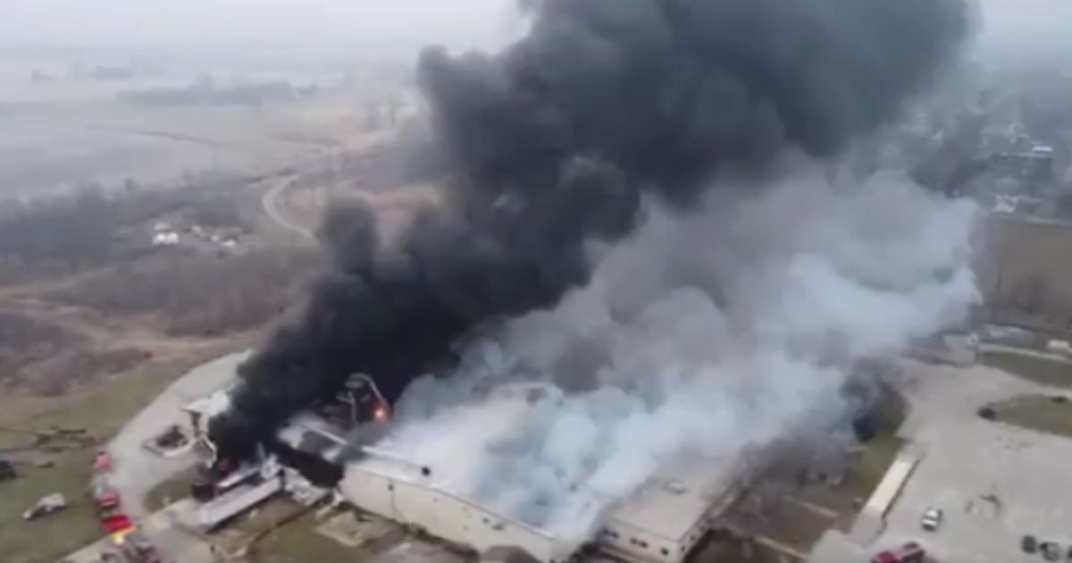 Huge Explosion at Iowa Plant Causes Fire, Numerous Injuries
