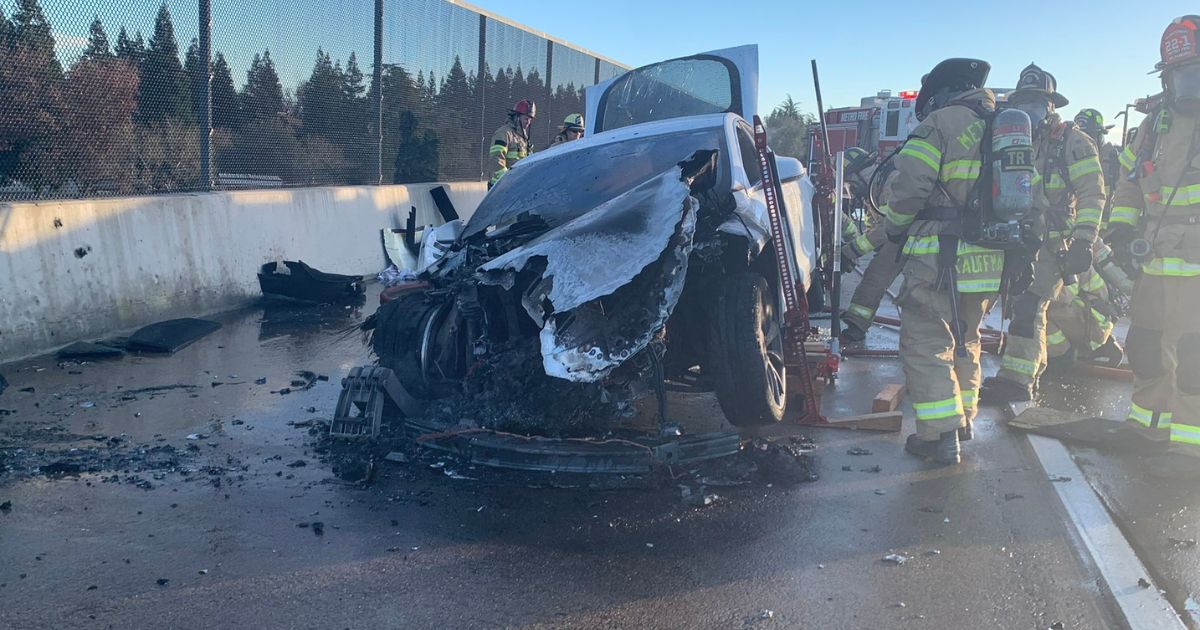 A Tesla caught on fire in Sacramento, California on Saturday.