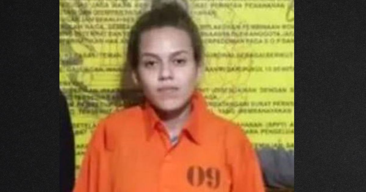 Manuela Vitoria de Araujo Farias, 19, of Brazil is accused of smuggling cocaine into Bali in her luggage.