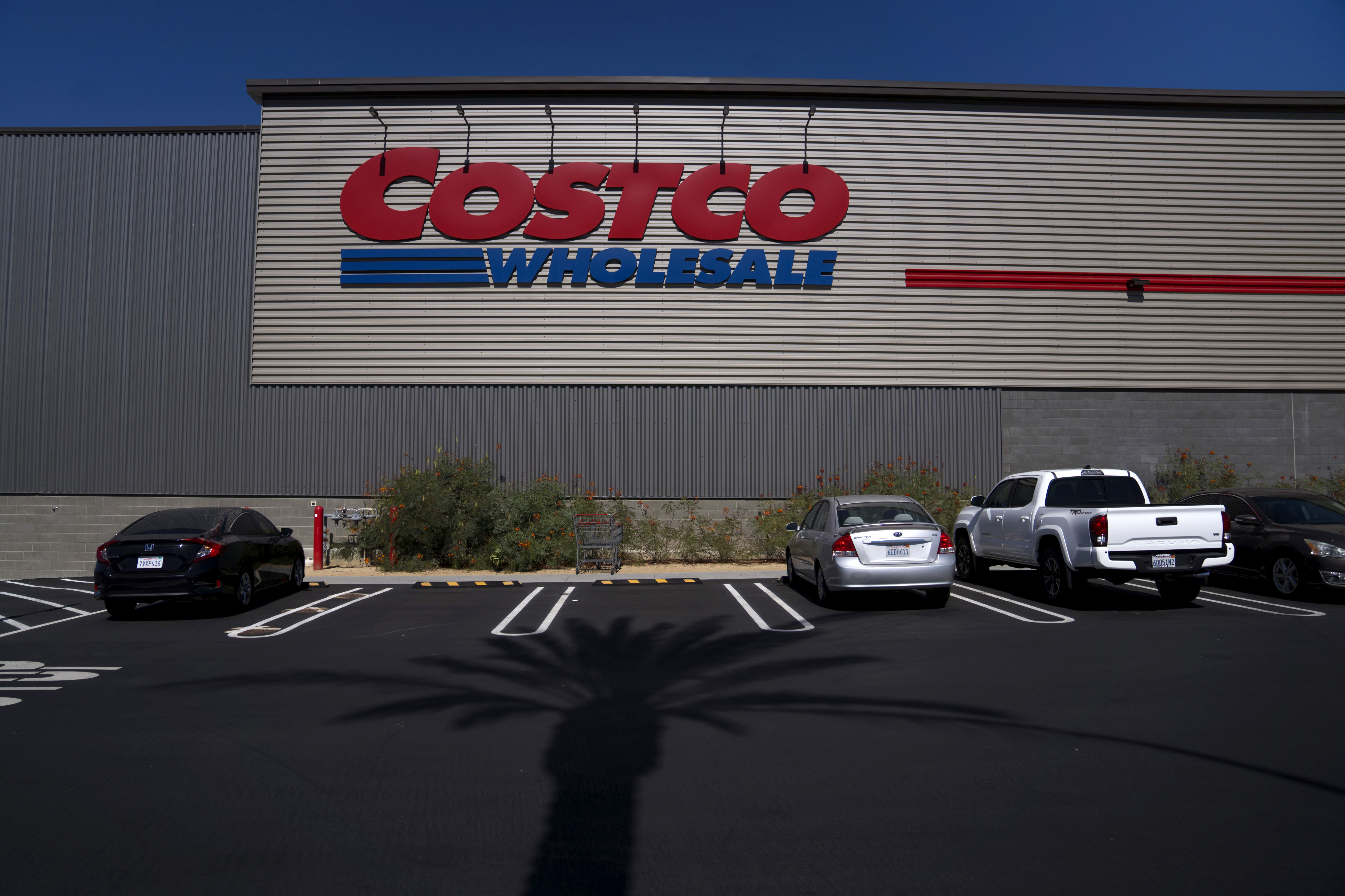 Costco Customers Shocked by Price of New Item on Food Court Menu