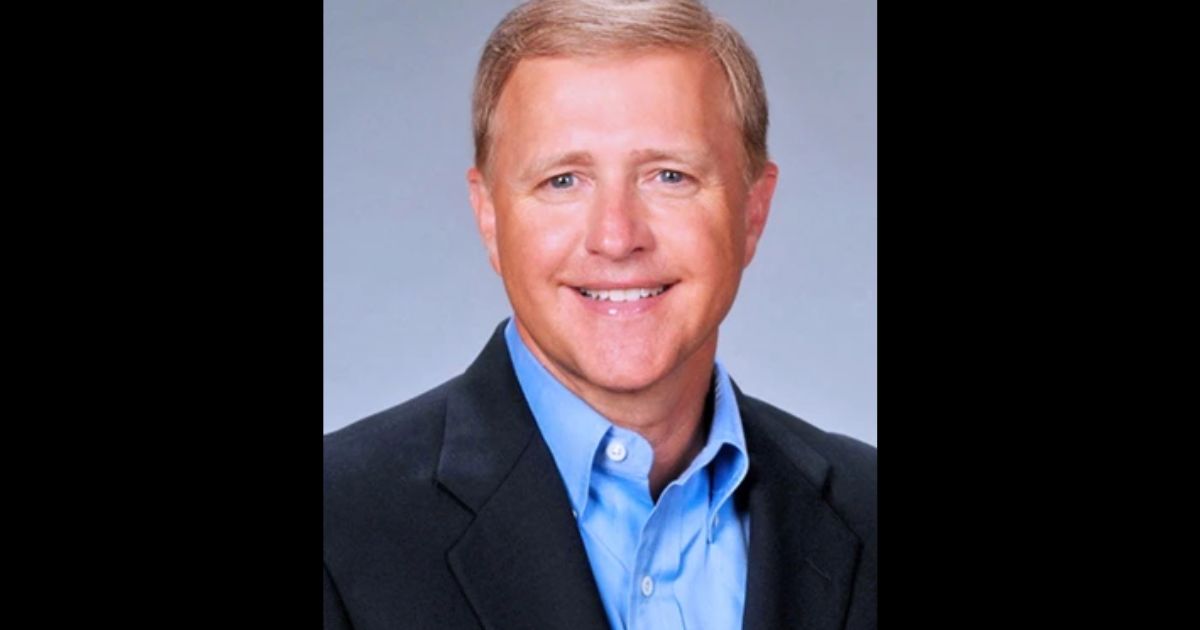 The death of Mark Middleton, a former adviser to President Bill Cilnton, has been ruled a suicide.