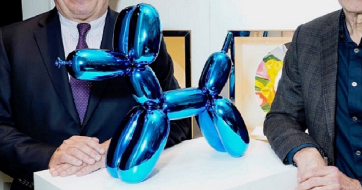 A piece by sculptor Jeff Koons was shattered Feb. 16 in an accident a Miami art gallery.