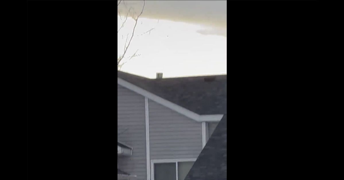 This Twitter screen shot from a viral video purports to show an explosion and bright lights over the skies of Billings, Montana.