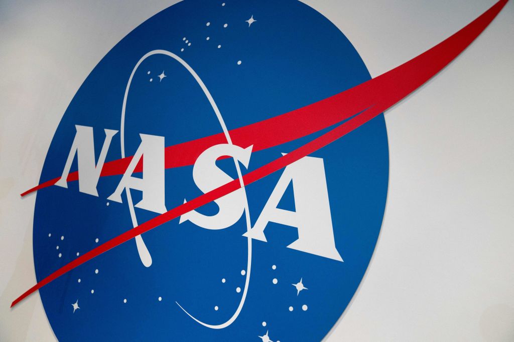 Four Volunteers to Live Together Inside Simulated Mars Environment for Year-Long Mission