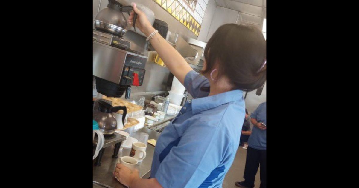 Pop star Lana Del Rey worked a shift at a Waffle House in Florence, Alabama, on Thursday.