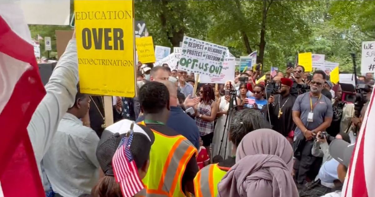 On Tuesday, 1,000 Arab Muslims, Ethiopian Christians, and Peruvian Catholics met to protest against the Montgomery County school board.