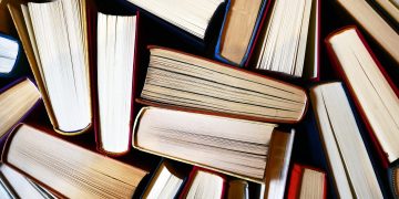 Library Known for Drag Queen Story Hour Forced to Abruptly Shut Down