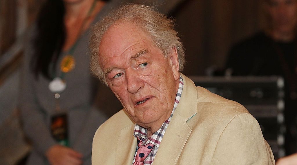‘Harry Potter’ Actor Who Played ‘Dumbledore’ Dead at 82