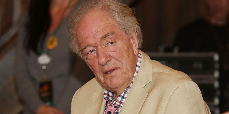 ‘Harry Potter’ Actor Who Played ‘Dumbledore’ Dead at 82
