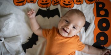 NICU Nurse Makes Tiny Halloween Costumes for Babies in Her Care