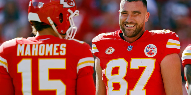 Mahomes, Kelce to Open Steakhouse in KC