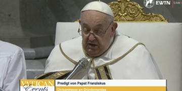 Pope Looks Strong at Holy Thursday Mass