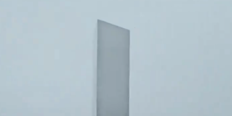 Mysterious Structure Made of ‘Very Fine Metallic’ Material Suddenly Appears on Hilltop, Confusing Locals