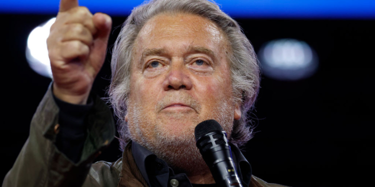 Trump Ally Bannon Loses Appeal on Jan. 6 Case