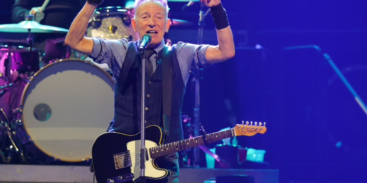 Bruce Springsteen Forced to Cancel Shows as ‘Vocal Issues’ Wreck Concert Plans