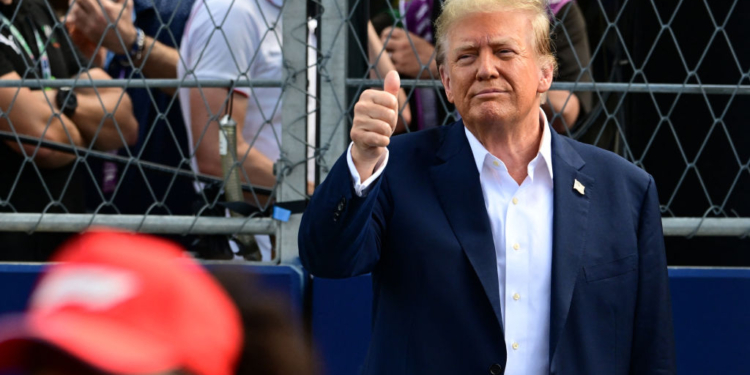 Another Top Poll Shows Trump Pulling Ahead of Biden, This Time by a Whopping 10 Points