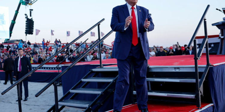House GOP Members Want to Award Trump the Congressional Gold Medal