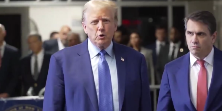 Watch: Trump Says Jewish Voters Who Pick Biden Over Him Should Be ‘Ashamed of Themselves’