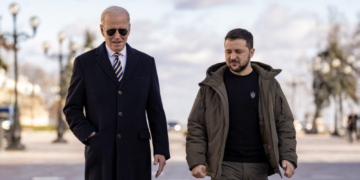 Biden Admin Warns US Dual Citizens In Ukraine They May Not Be Able To Leave The Country