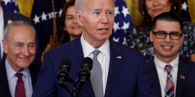 Strange Video of Biden Introducing His Homeland Security Secretary Goes Viral