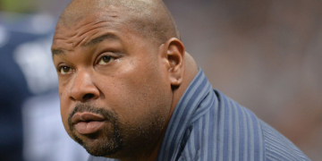Cowboys Legend Larry Allen Dies at 52