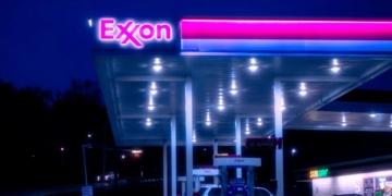 Oil Giant Fends Off Board Hijack Attempt Led By Major Public Pension Over Climate Activist Suit