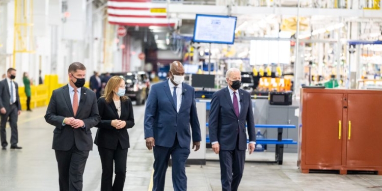 Biden Admin Cooks Up New Rules For Employers To Address Heat As Workplace Hazard