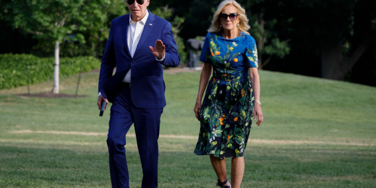 Biden Pens Defiant Letter to Dems Calling for Him to Step Aside, Says He Is ‘Firmly Committed’ to Running