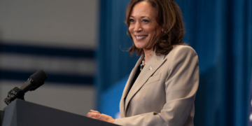 Bill and Hillary Clinton Throw Their Support Behind Harris