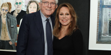 Talk Show Pioneer Phil Donahue Dies at 88