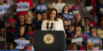 Harris Shuts Down Heckler at Her Rally: ‘If You Want Donald Trump to Win, Than Say That’