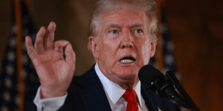 Trump to Sue DOJ for $100 Million Over Raid at Mar-a-Lago