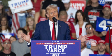 Trump Insists He Is a ‘Much Better Looking Person’ Than Harris