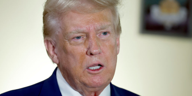 Trump Says He Would Rather Not Have Mics Muted During the Debate