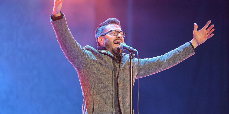 Danny Gokey Won’t Abandon Truth Amid Chaos: ‘Sets People Free’