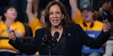 Ex-CBS News Staffers Demand ‘Outside Investigation’ into ’60 Minutes’ Harris Interview