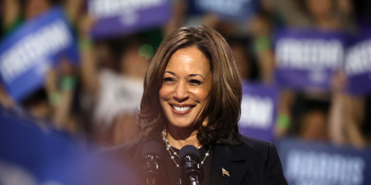 Harris Calls Trump ‘Increasingly Unstable and Unhinged’ at Pa. Rally