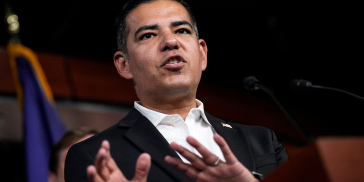 Harris’ Co-Chair Grilled by Jake Tapper How He ‘Personally’ Got It ‘So Wrong’