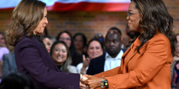 Oprah Winfrey Confronted by Reporter, Denies Receiving ‘Personal Fee’ by Harris Campaign