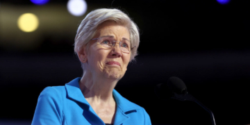 Elizabeth Warren Tries to Clarify After Comment on CEO Murder