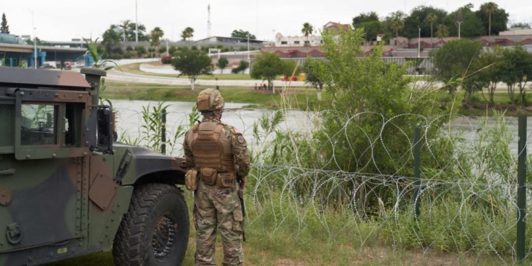 US Military Preparing to Send 1,000 Troops to Southern Border