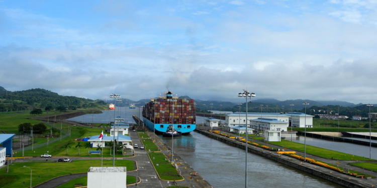 GOP Lawmaker to Introduce Panama Canal Repurchase Act
