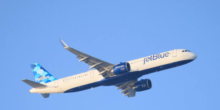 2 Bodies Found In JetBlue Plane Landing Gear At Florida Airport