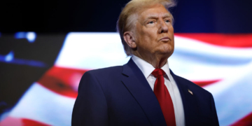 Trump Admin Places Hold on Federal Loans, Grants