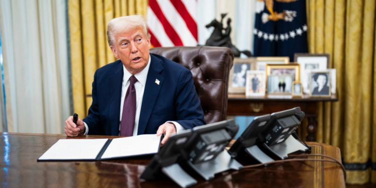 Trump Expected to Sign Executive Order Restricting Transgender Troops