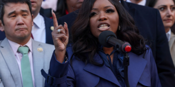 Dem Lawmaker Questions What $5,000 ‘Will Do for’ Americans Amid Proposal