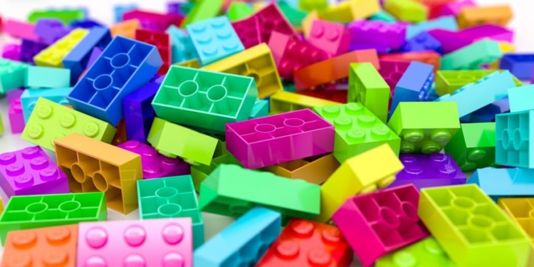 Museum Inexplicably Sexualizes Iconic Children’s Toy In ‘Seeing Things Queerly’ Guidebook
